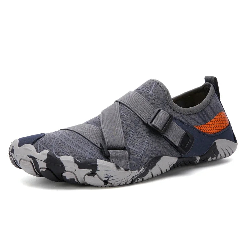 Non-slip, quick-drying shoes for water activities