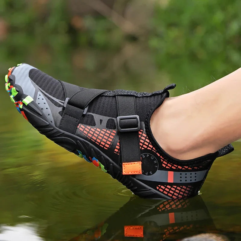 Non-slip, quick-drying shoes for water activities