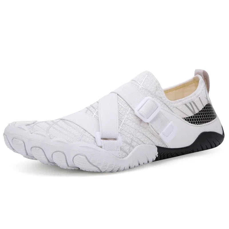 Non-slip, quick-drying shoes for water activities
