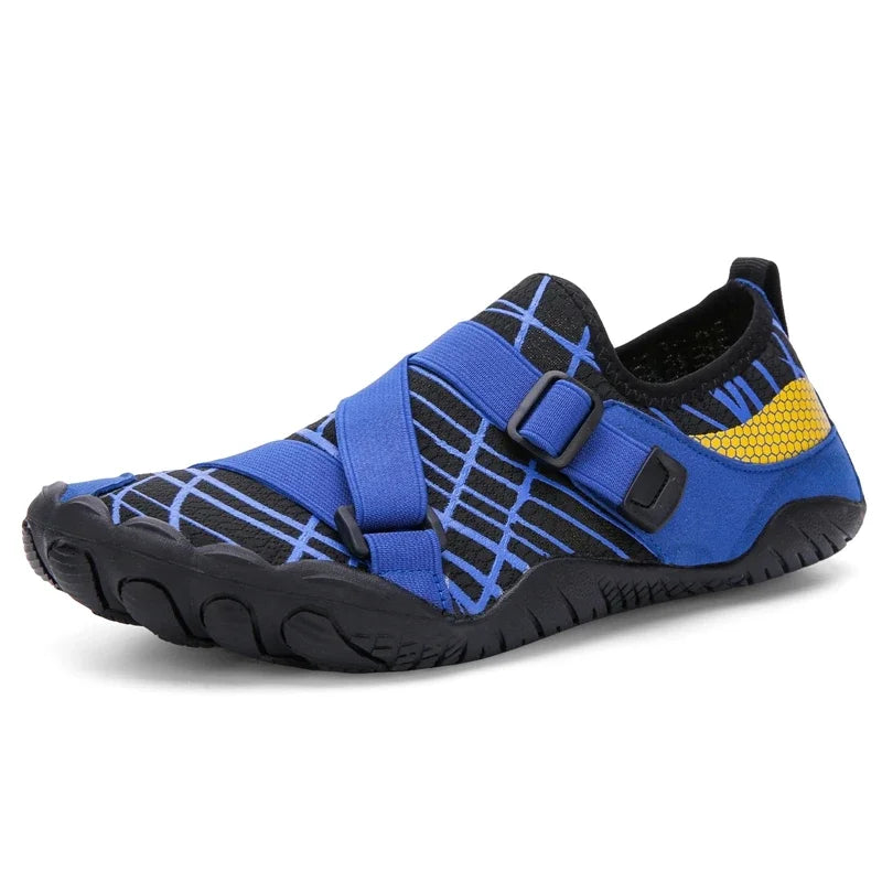 Non-slip, quick-drying shoes for water activities
